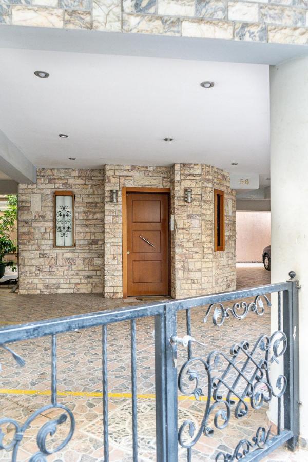 Per56 By Smart Cozy Suites - Right Next To The Metro - Parking - Available 24Hr Atenas Exterior foto